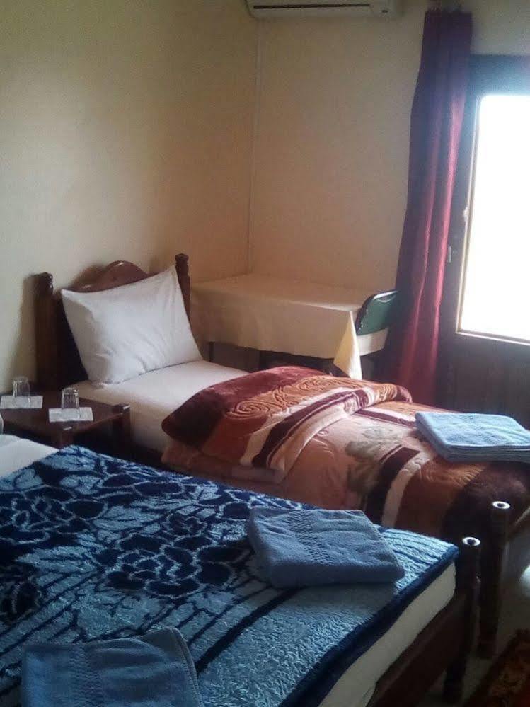 Hotel Almanader Boumalne 外观 照片